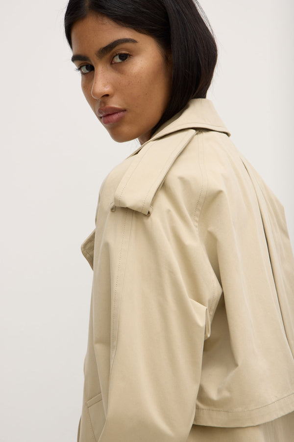 Arden Short Mac Jacket