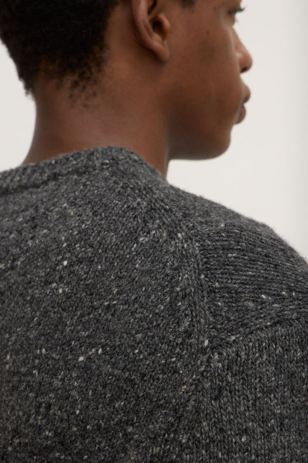 Beckett_Wool_Blend_Crew_Neck_Knit_Charcoal_Marle_0691