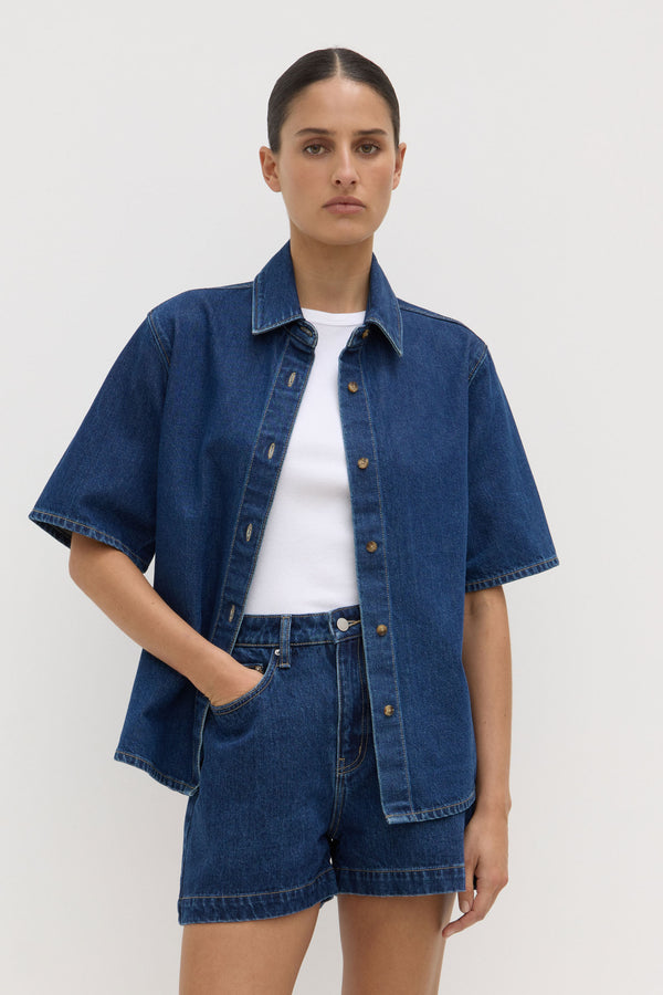 Boxy_Denim_Short_Sleeve_Shirt_Heritage_Blue_1689jpeg