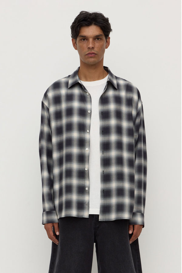 Elio_Japanese_Check_Long_Sleeve_Shirt_True_Navy_Cream_0126