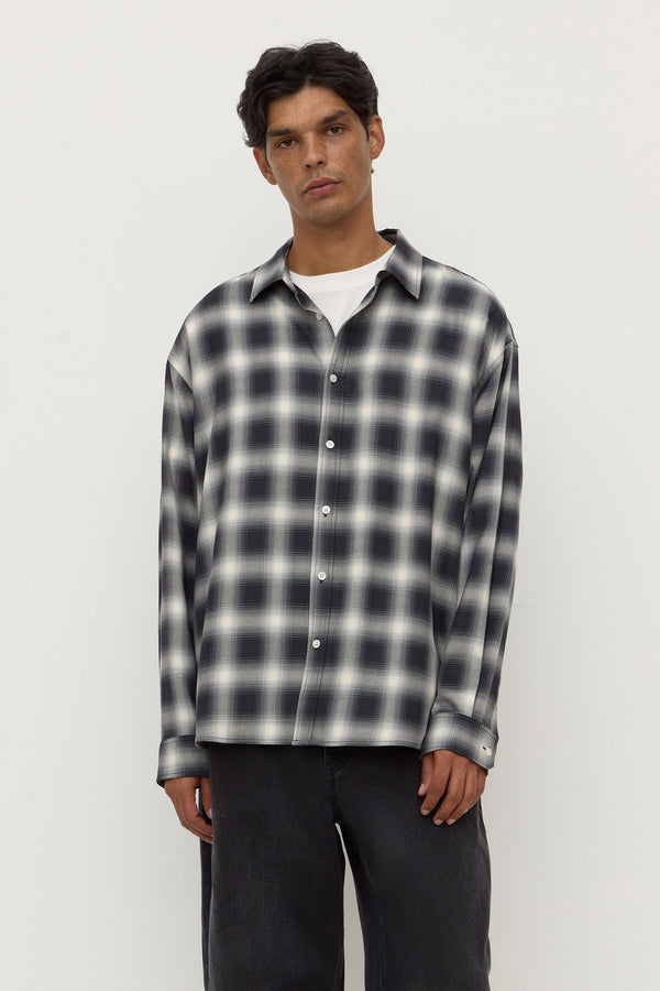 Elio_Japanese_Check_Long_Sleeve_Shirt_True_Navy_Cream_0144