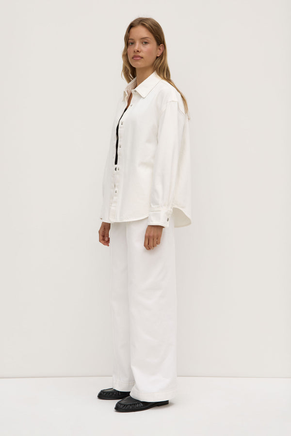 Emilia_Denim_Overshirt_Vintage_White_1078jpeg