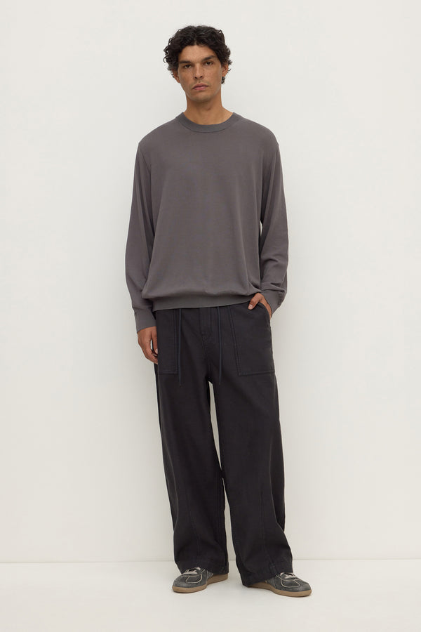 Hugh_Knit_Crew_Washed_Charcoal_0836