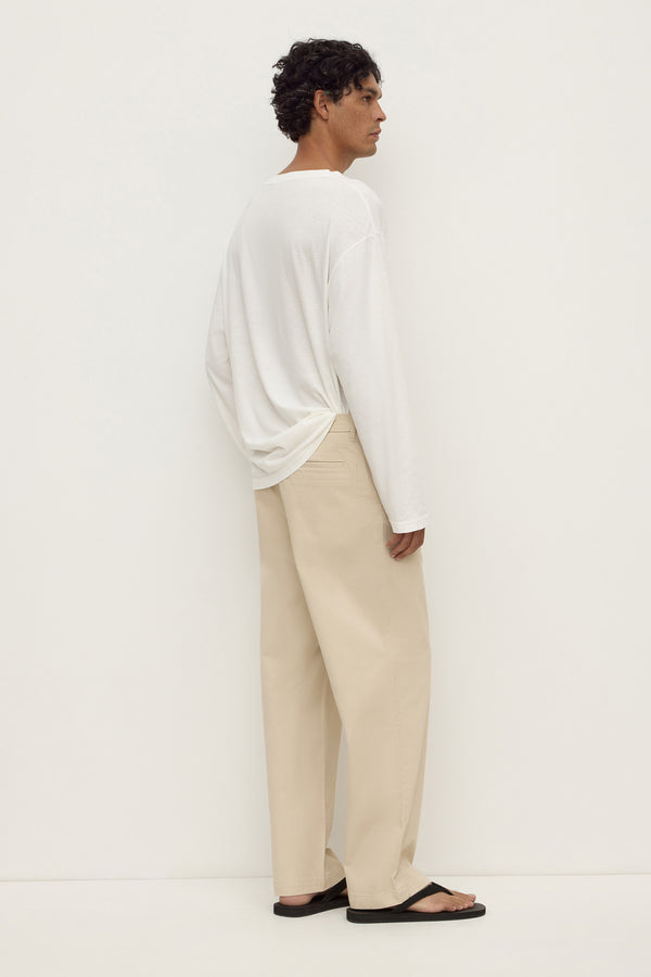 Jonah_Pleated_Chino_Pebble_1448