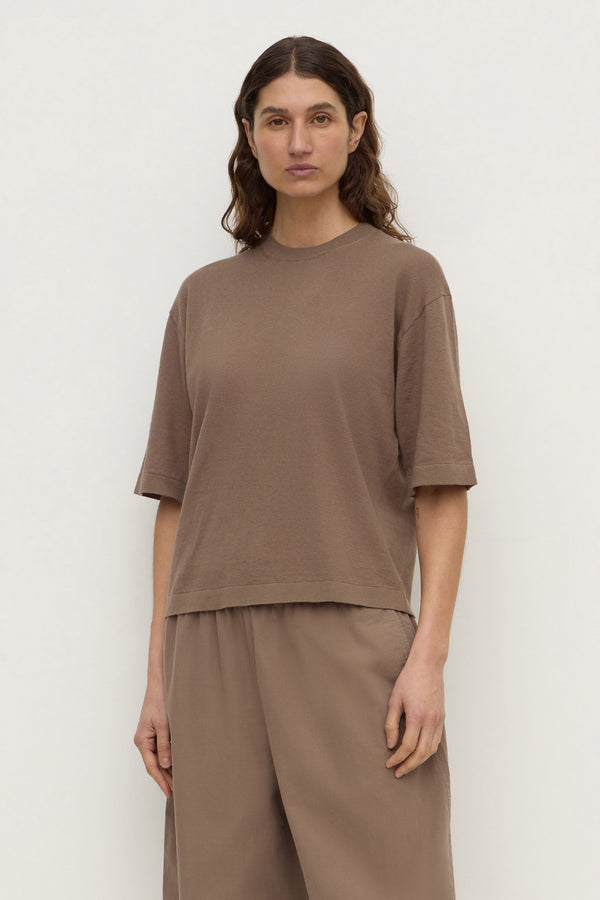 Kensy_Cotton_Cashmere_Tee_Dark_Sand_1279