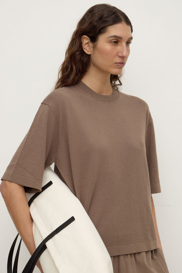 Kensy_Cotton_Cashmere_Tee_Dark_Sand_1292