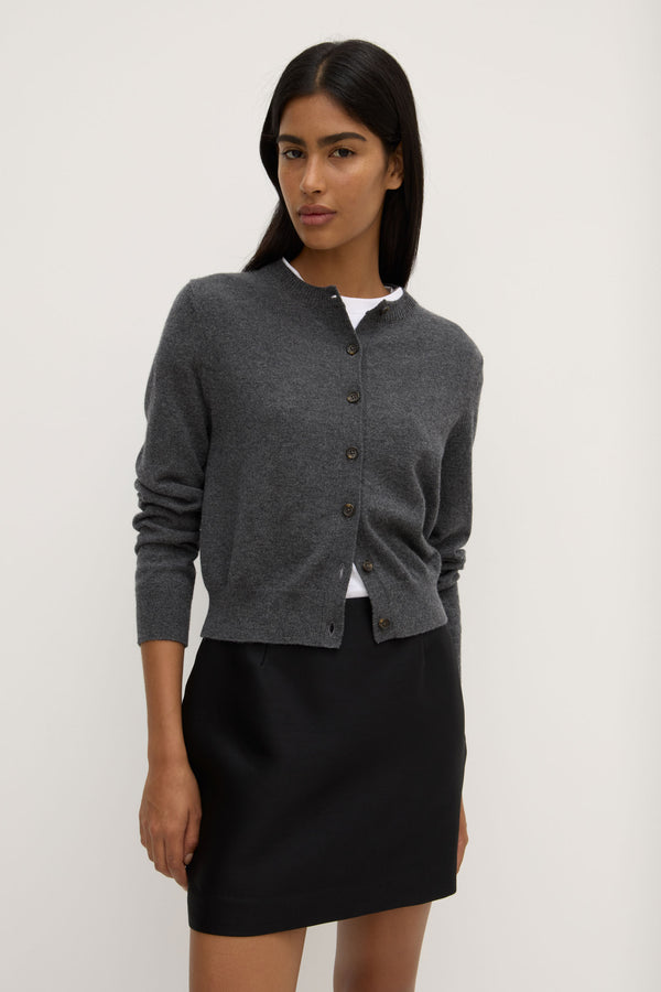 Lara_Cashmere_Knit_Cardigan_Charcoal_0039