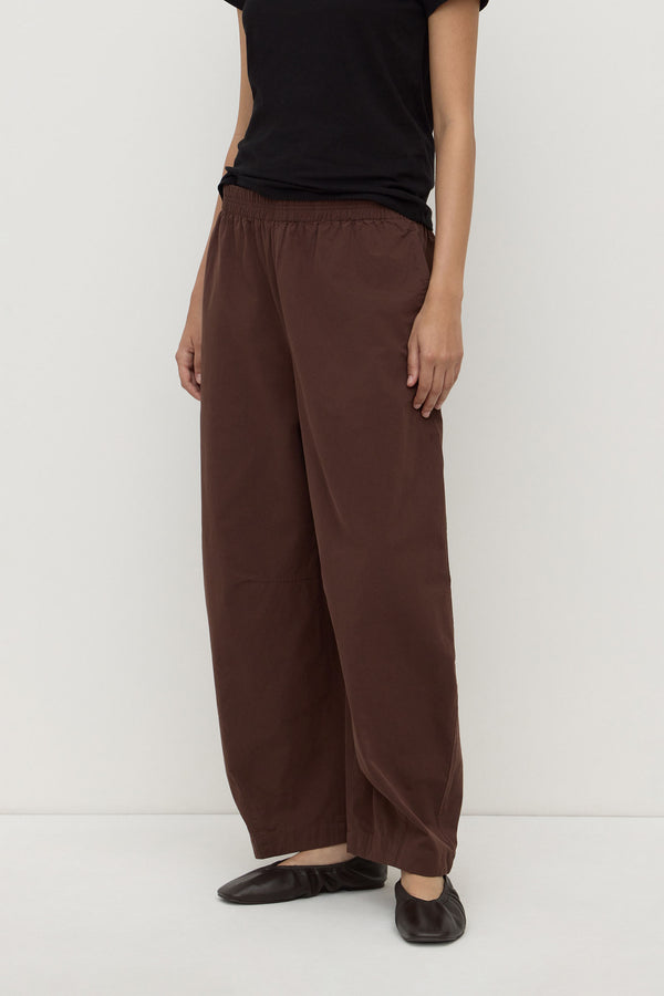 Lola_Barrel_Pant_Ganache_1549