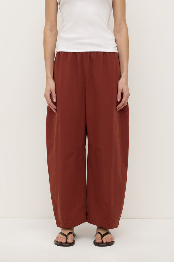 Lola_Barrel_Pant_Russet_0794