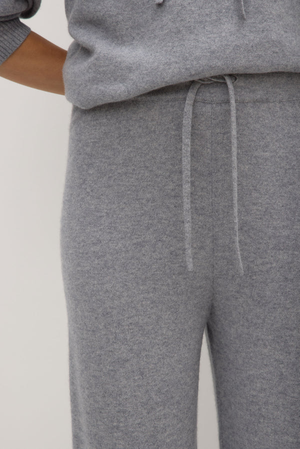 Lorrie_Cashmere_Lounge_Pant_Grey_Marle_1294jpeg