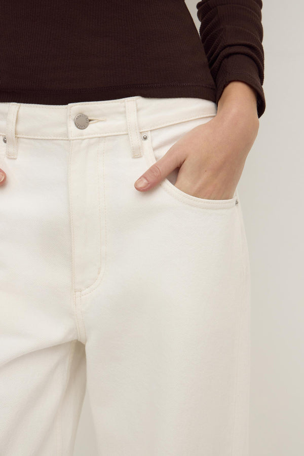 Low Curve Mid Rise Jean