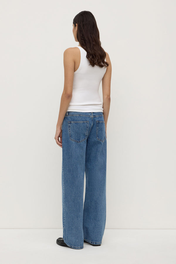 Low Rise Relaxed Jean