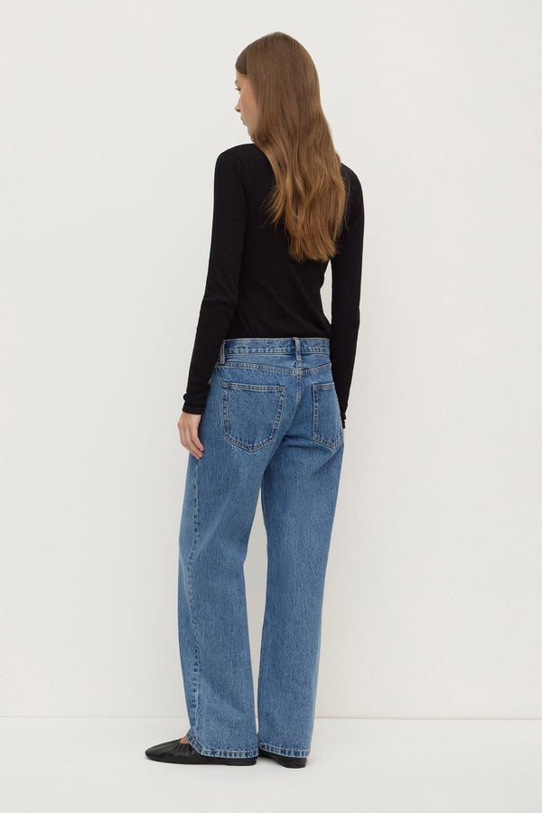 Low Rise Relaxed Jean