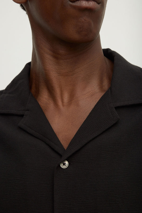 Mack_Short_Sleeve_Shirt_Black_0827