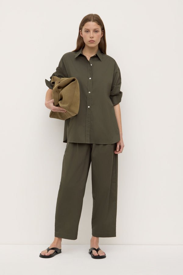 Marigold_Poplin_Long_Sleeve_Shirt_Moss_0648