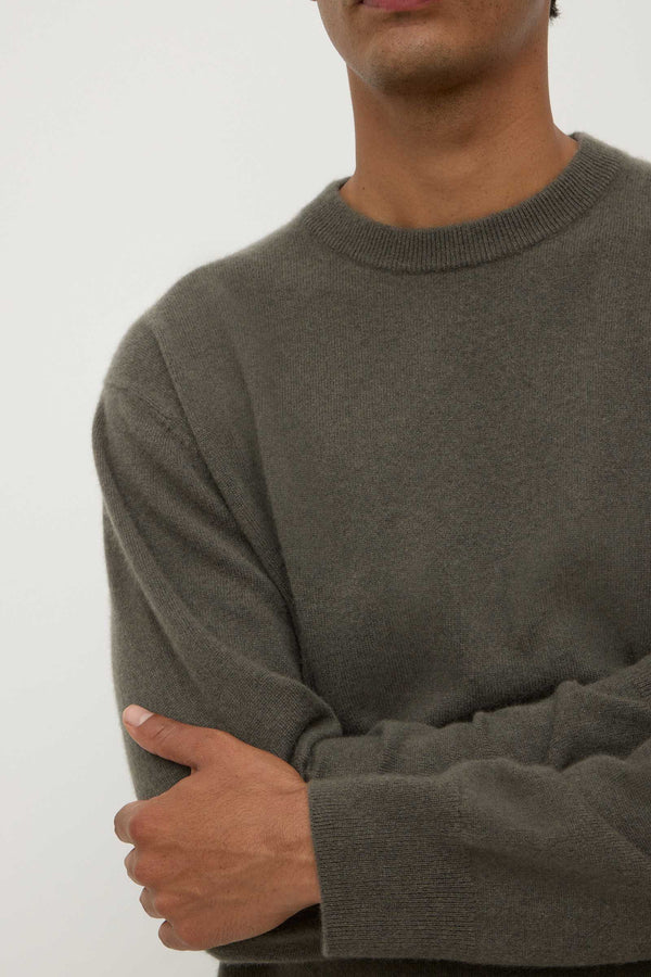 Mens_Cashmere_Crew_Neck_Knit_Moss_0072