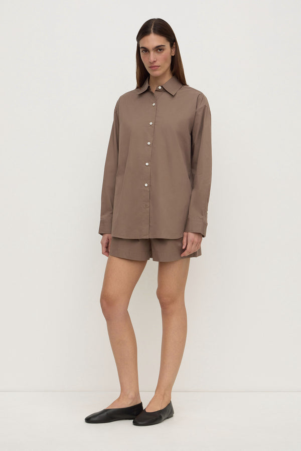 Micha_Poplin_LS_Shirt_Dark_Sand_2076