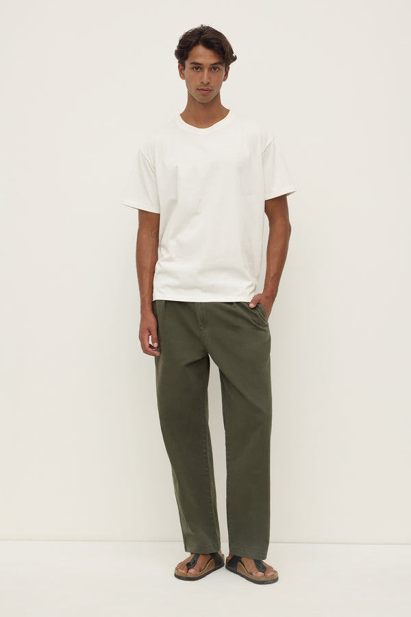 Miles_Pleated_Chino_Moss_0892