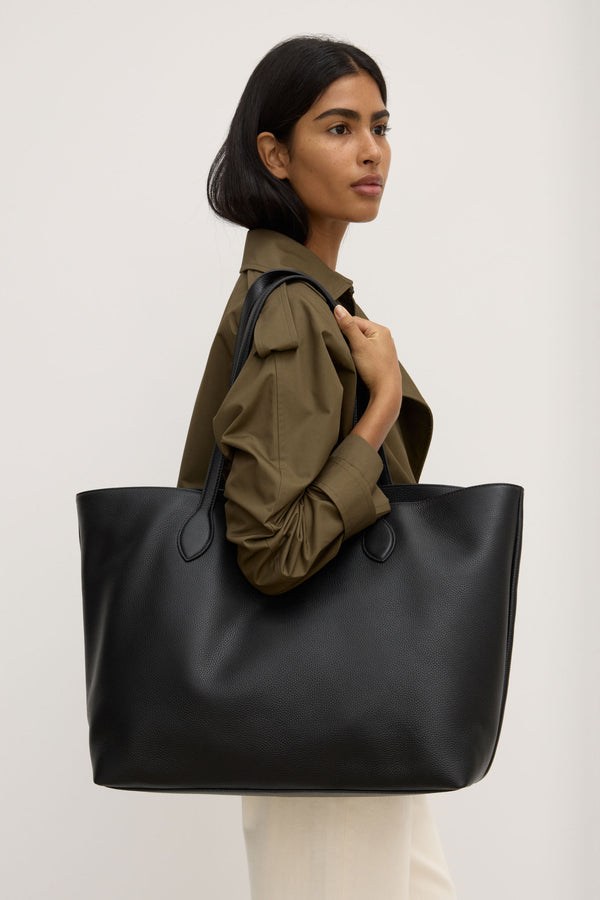 Olivia_Leather_Tote_Bag_Black_0357jpeg