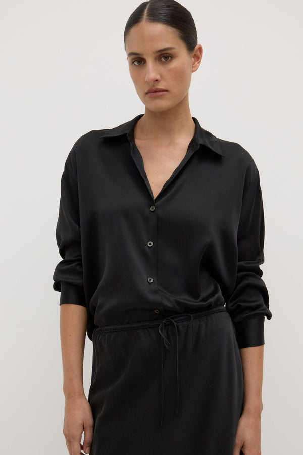 Pippa_Silk_Long_Sleeve_Shirt_Black_2061jpeg