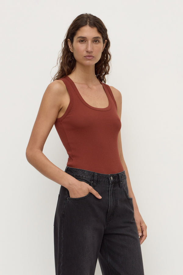 Robyn_Scoop_Neck_Rib_Tank_Burnt_Amber_1254
