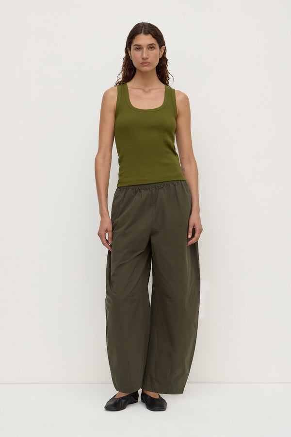 Robyn_Scoop_Neck_Rib_Tank_Grove_0677