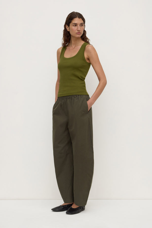 Robyn_Scoop_Neck_Rib_Tank_Grove_0680