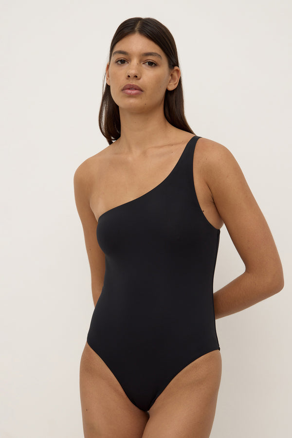 W3104-225-BLACK_0848