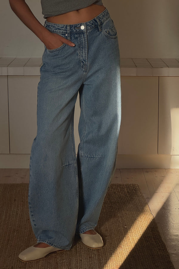 High Rise Barrel Jean