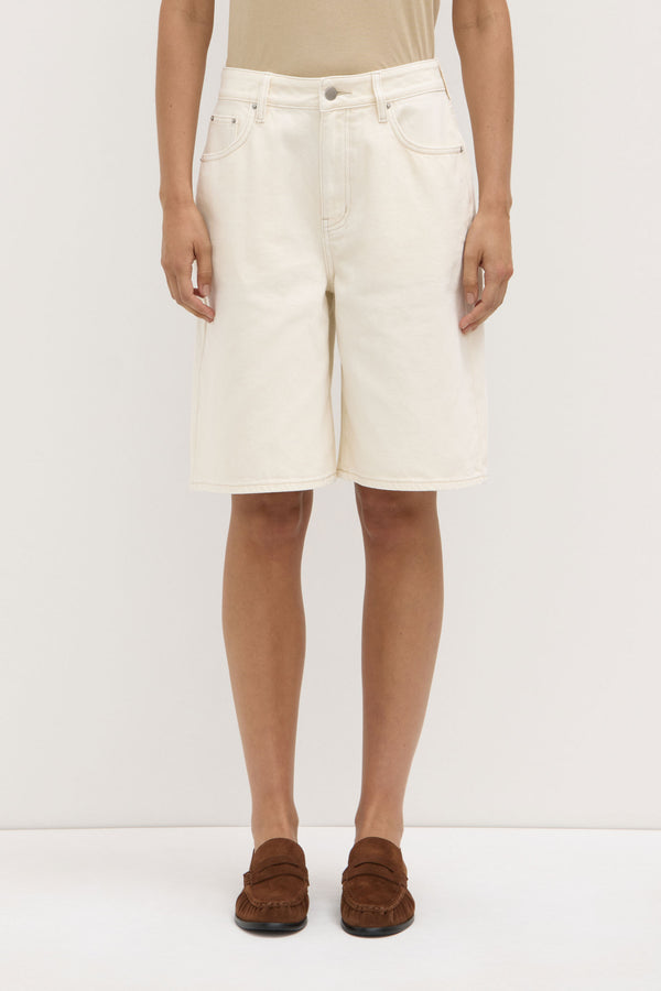 Bermuda_Denim_Short_Ecru_1755jpeg