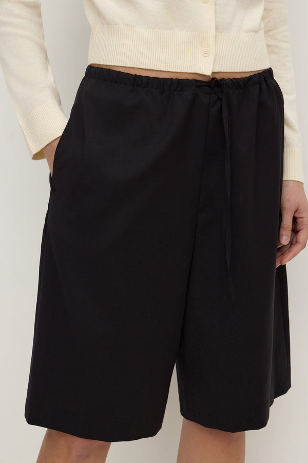 Danielle_Wool_Short_Black_1688