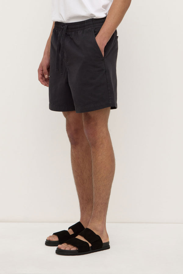 Everyday_Twill_Short_Washed_Black_0761jpeg