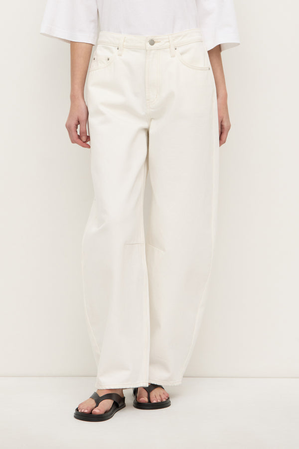 High Rise Barrel Jean