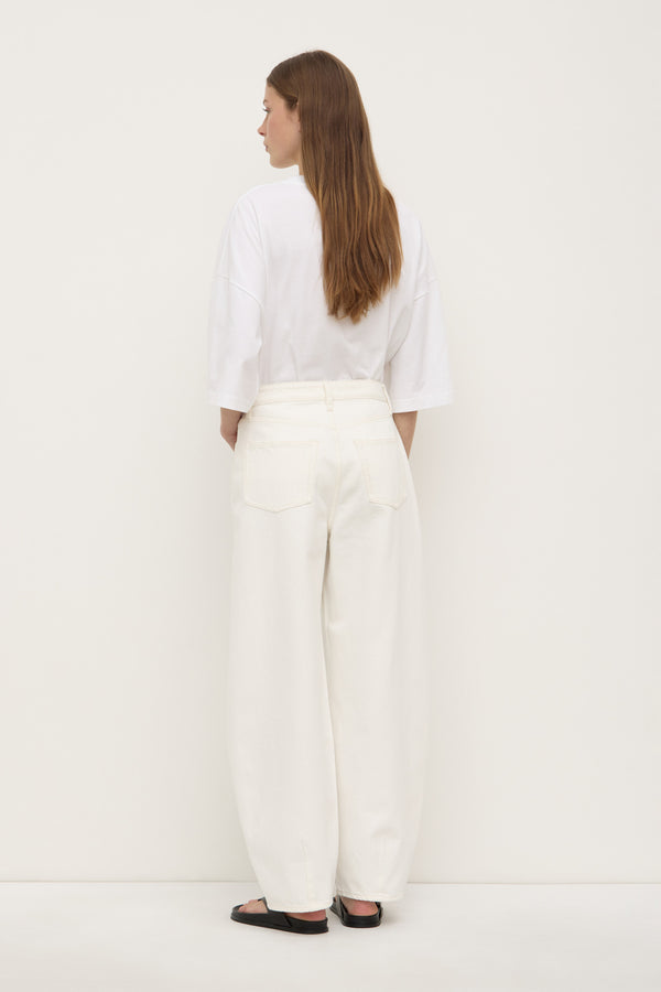 High Rise Barrel Jean