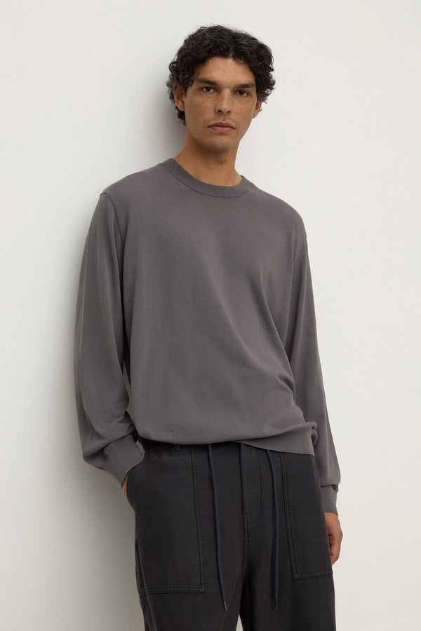 Hugh_Knit_Crew_Washed_Charcoal_0858