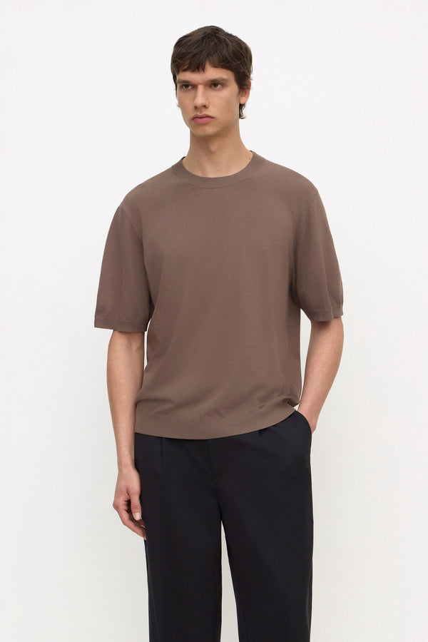 Hugh_Knit_Tee_Dark_Sand_0027