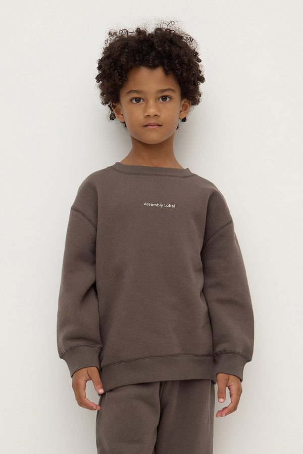 Kids_Atelier_Logo_Relaxed_Fleece_Bark_0226