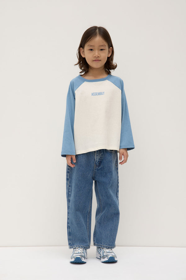 Kids_Carnaby_Logo_Long_Sleeve_Tee_Sea_Blue_Pebble_0189jpeg