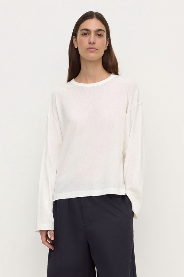 Kira_Cotton_Hemp_Long_Sleeve_Tee_Antique_White_0958