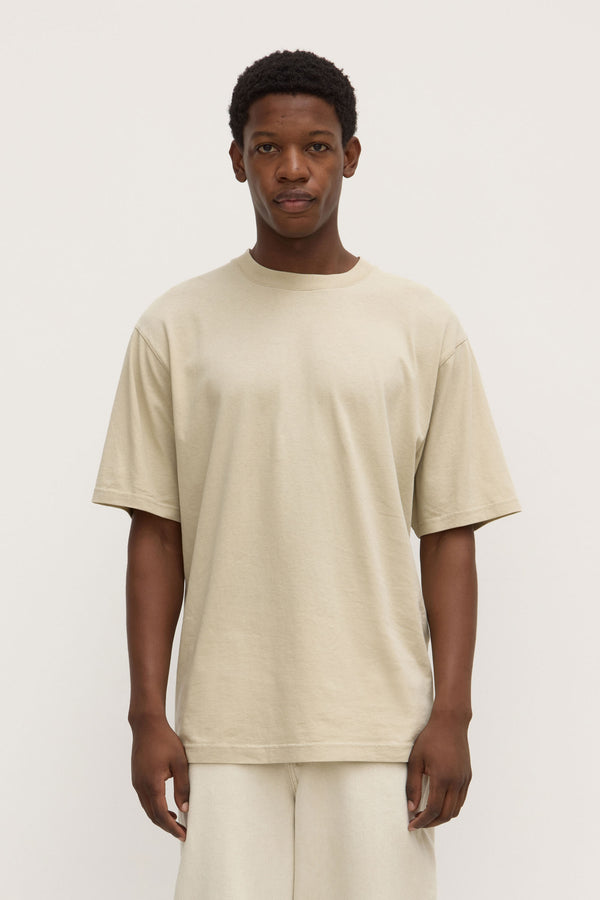 Knox_Organic_Oversized_Tee_Sandstone_1354jpeg