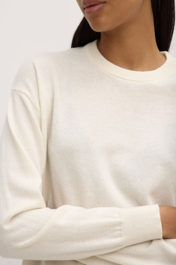 Lara_Cashmere_Knit_Cream_0185