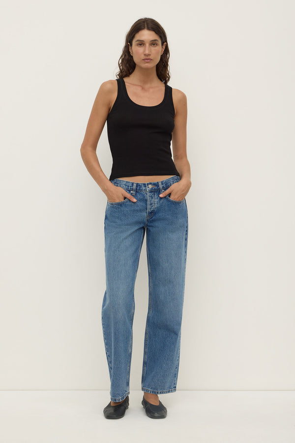 Low_Rise_Relaxed_Jean_Classic_Blue_2320