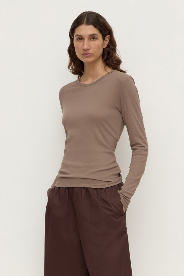 Mika_Cotton_Long_Sleeve_Tee_Dark_Sand_0987