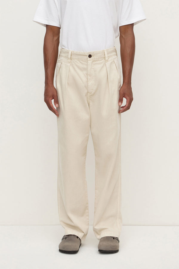 Miles Pleated Chino