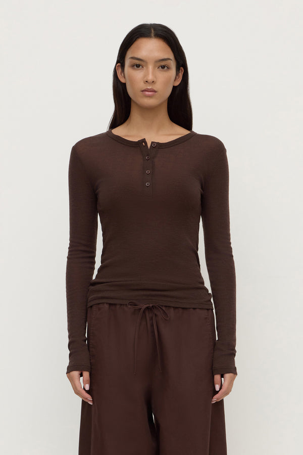 Nora_Merino_Wool_Henley_Ganache_1794