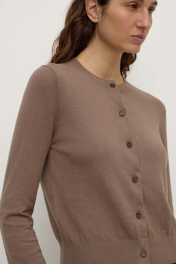 Orina_Cotton_Cashmere_Cardigan_Dark_Sand_2040