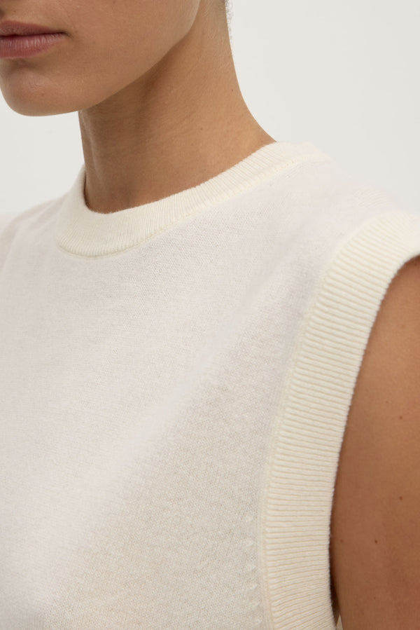 Relaxed Cashmere Vest