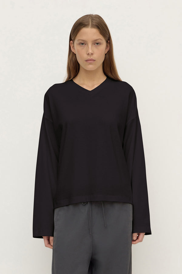 Stella_V_Neck_Oversized_LS_Tee_Black_1