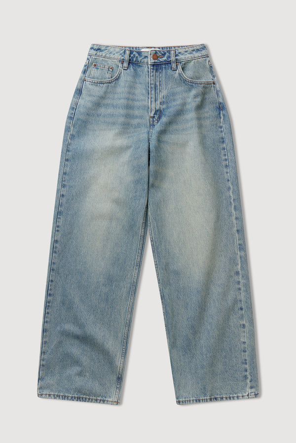 Womens Relaxed Jean