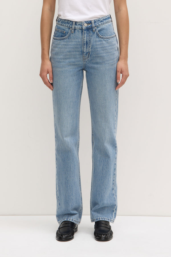 Womens Straight Leg Jean